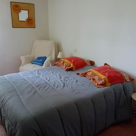 Clos A Malypense Chez Mr Montamat Galan Bagian luar foto