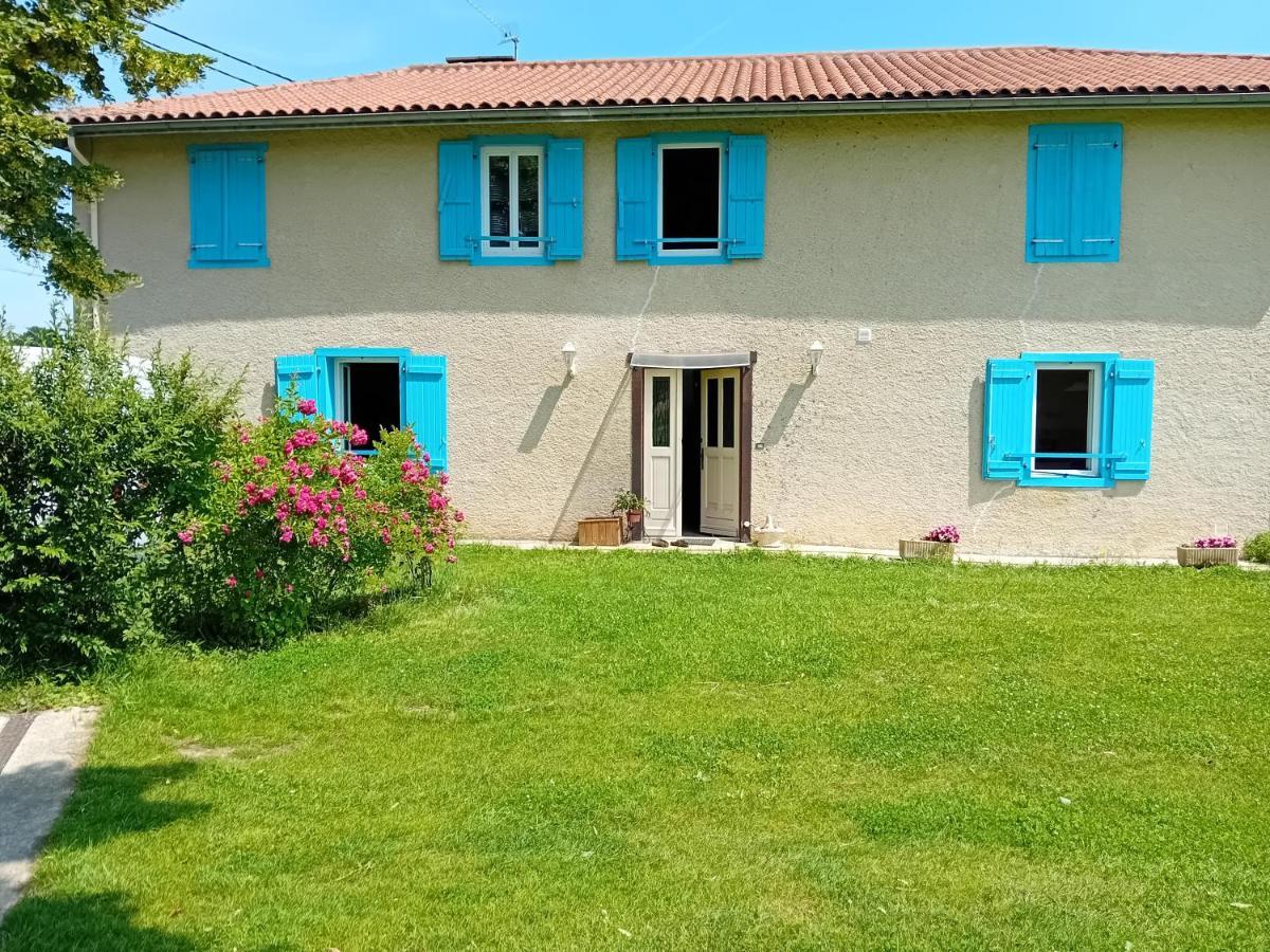 Clos A Malypense Chez Mr Montamat Galan Bagian luar foto